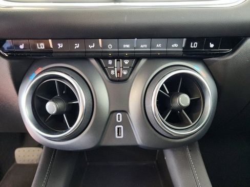 Used 2022 Chevrolet Blazer LT image 27