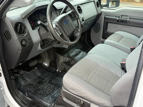 Used 2012 Ford F550 2WD Regular Cab Super Duty w/ Payload Upgrade Pkg image 12