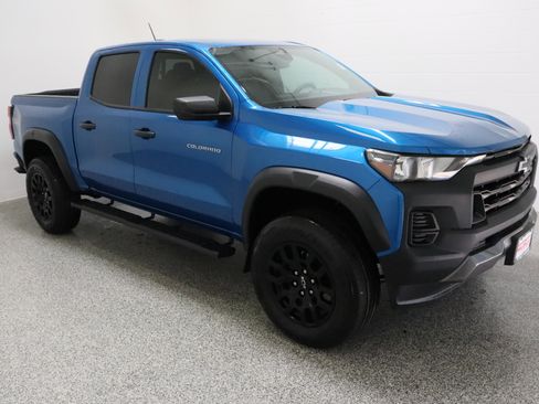 Used 2024 Chevrolet Colorado Trail Boss w/ Advanced Trailering Package image 4