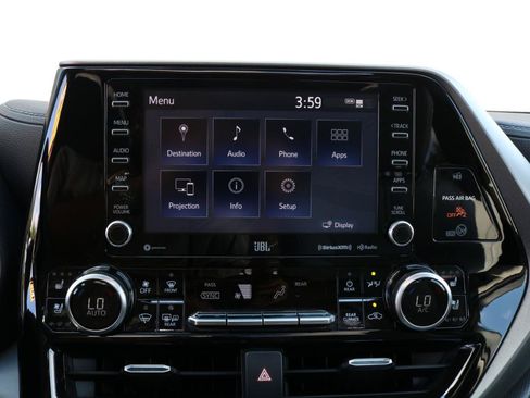 Used 2021 Toyota Highlander Limited AWD/4WD image 38