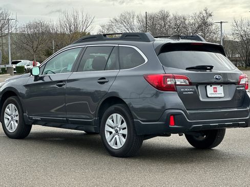 Used 2018 Subaru Outback 2.5i Premium image 6