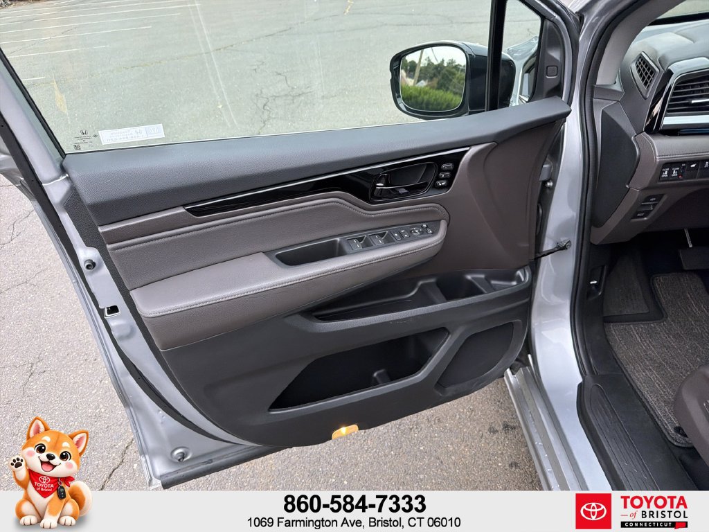 Used 2024 Honda Odyssey Elite image 14