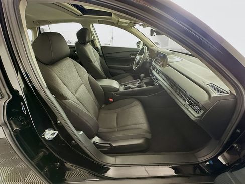 Certified 2025 Honda Accord SE image 28