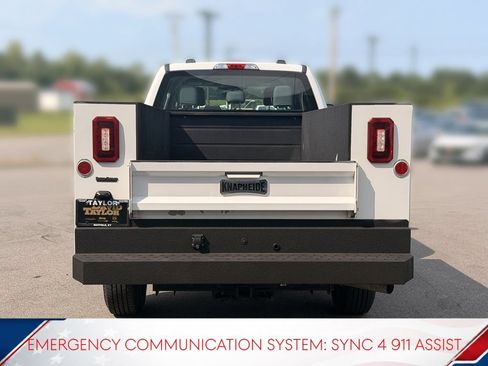 Used 2023 Ford F250 XL w/ Snow Plow/Camper Package AWD/4WD image 5