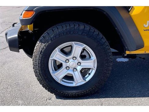 Used 2018 Jeep Wrangler Unlimited Sport S AWD/4WD image 10