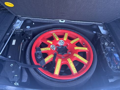 Used 2017 Porsche Cayenne image 25