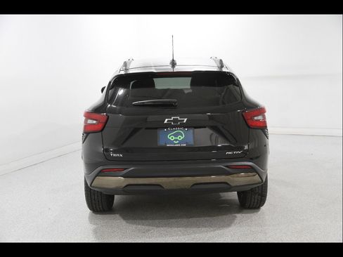 Certified 2024 Chevrolet Trax ACTIV w/ Driver Confidence Package FWD image 18