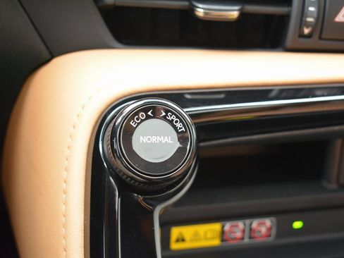 Used 2024 Lexus NX 250 FWD image 15