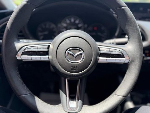 Used 2021 MAZDA MAZDA3 s FWD image 41