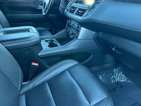 Used 2024 Chevrolet Suburban LT AWD/4WD image 20