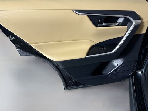 Used 2023 Toyota RAV4 XLE image 26