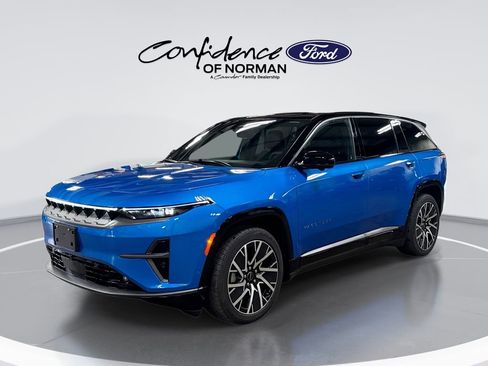 Used 2025 Jeep Wagoneer S Limited image 1