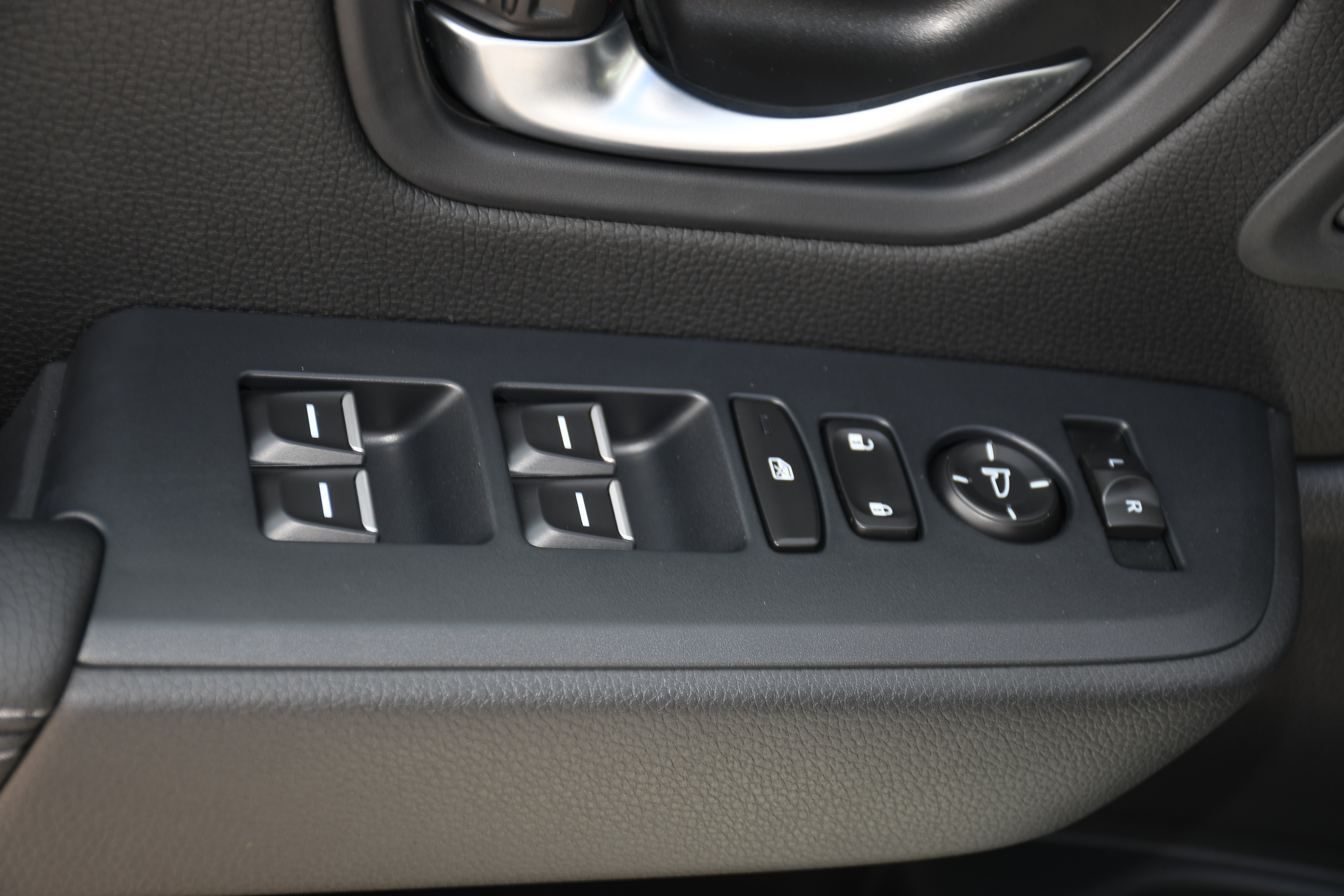 New 2026 Honda Pilot EX-L image 6