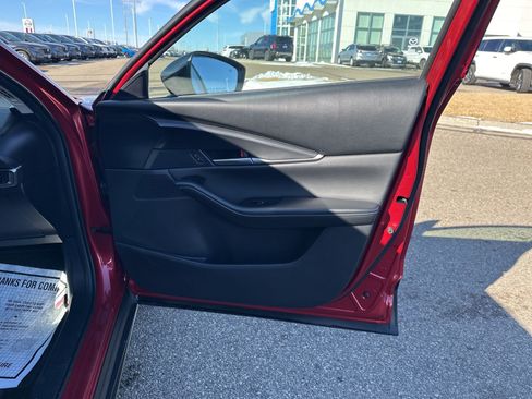 Used 2024 MAZDA CX-30 AWD 2.5 S w/ Select Sport Pkg image 39