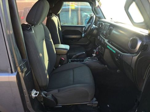 Used 2021 Jeep Wrangler Sport image 25