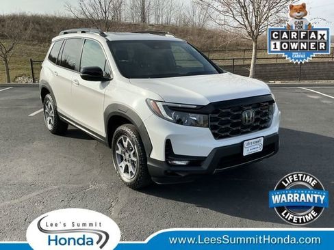 Used 2023 Honda Passport TrailSport image 1