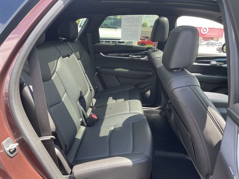 Used 2023 Cadillac XT5 Premium Luxury w/ LPO, Floor Liner Package AWD/4WD image 28