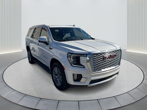 Used 2021 GMC Yukon Denali image 3