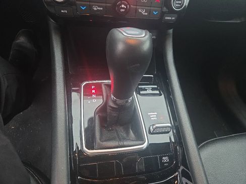 Used 2025 Jeep Compass Limited AWD/4WD image 16