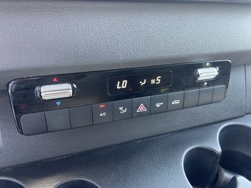 Used 2019 Mercedes-Benz Sprinter 144 image 27