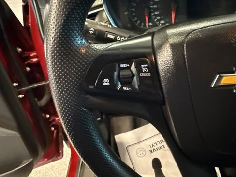 Used 2021 Chevrolet Trax LS w/ Tint and Cruise Package AWD/4WD image 13