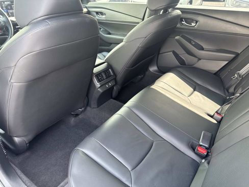 Used 2025 Honda Accord Sport image 9