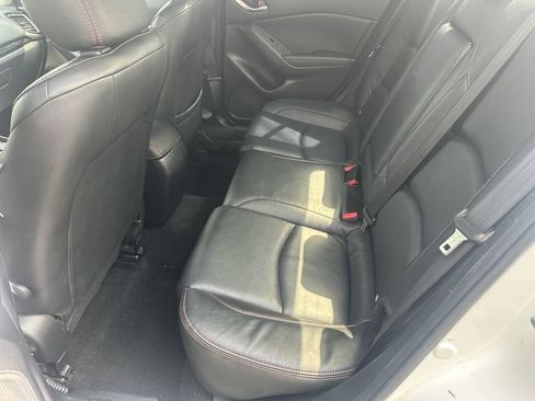 Used 2016 MAZDA MAZDA3 i Grand Touring FWD image 11