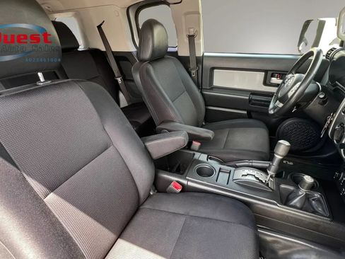 Used 2012 Toyota FJ Cruiser 4WD w/ Upgrade Pkg image 17