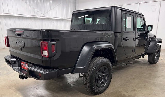 Used 2024 Jeep Gladiator Sport AWD/4WD image 6