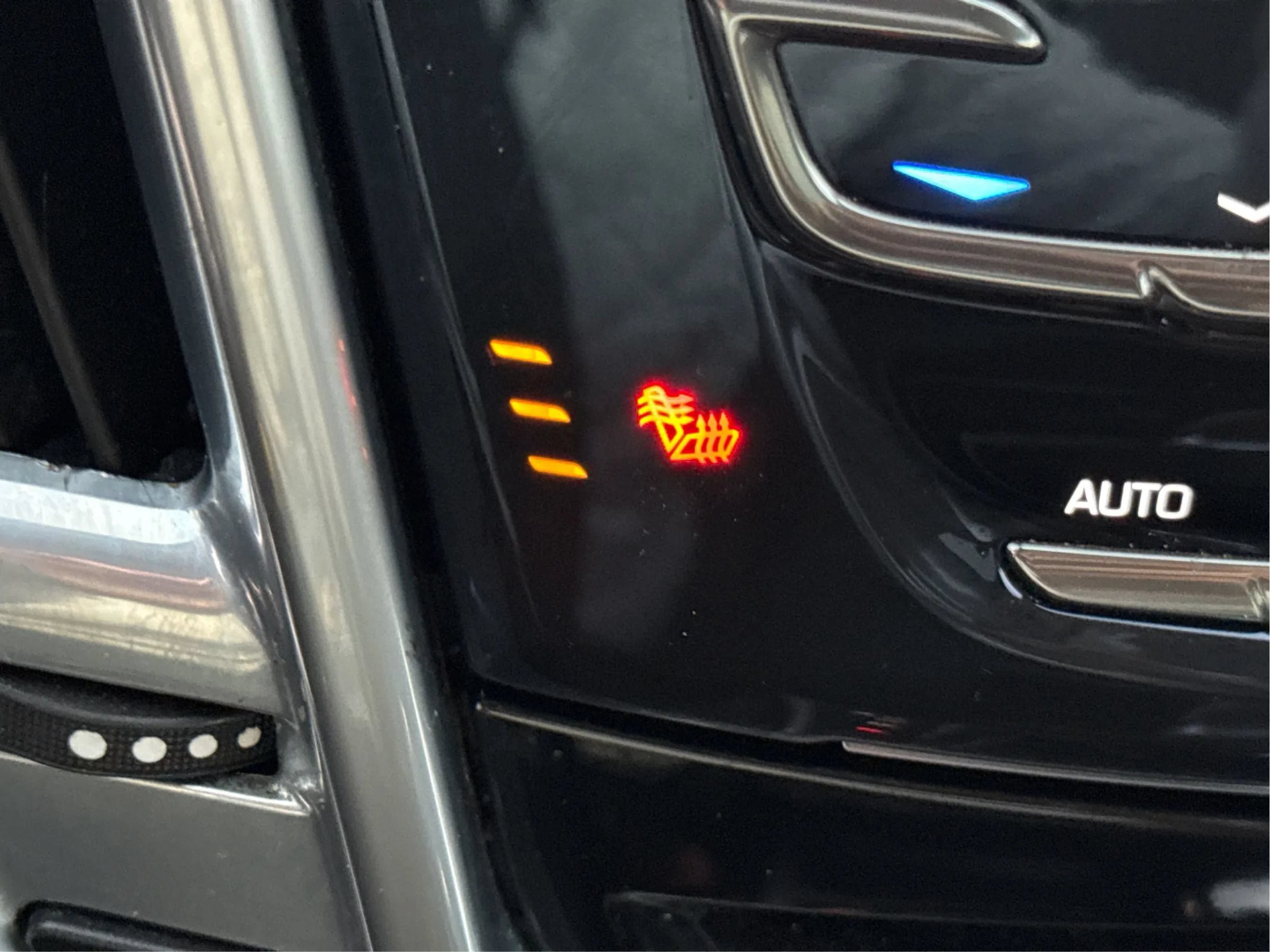 Used 2013 Cadillac SRX Performance w/ Driver Awareness Package FWD image 24