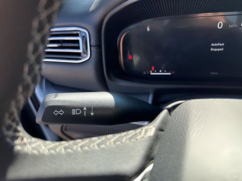 New 2026 Jeep Grand Wagoneer Limited image 32