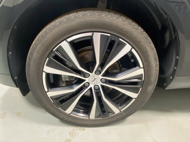 Used 2024 Volvo XC60 B5 Plus w/ Protection Package Premier AWD/4WD image 5
