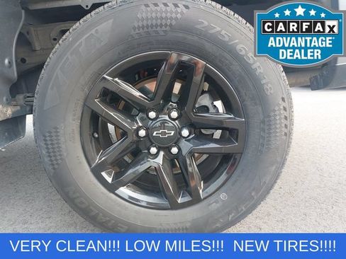 Used 2021 Chevrolet Silverado 1500 Custom Trail Boss w/ LPO, Dark Essentials Package AWD/4WD image 31