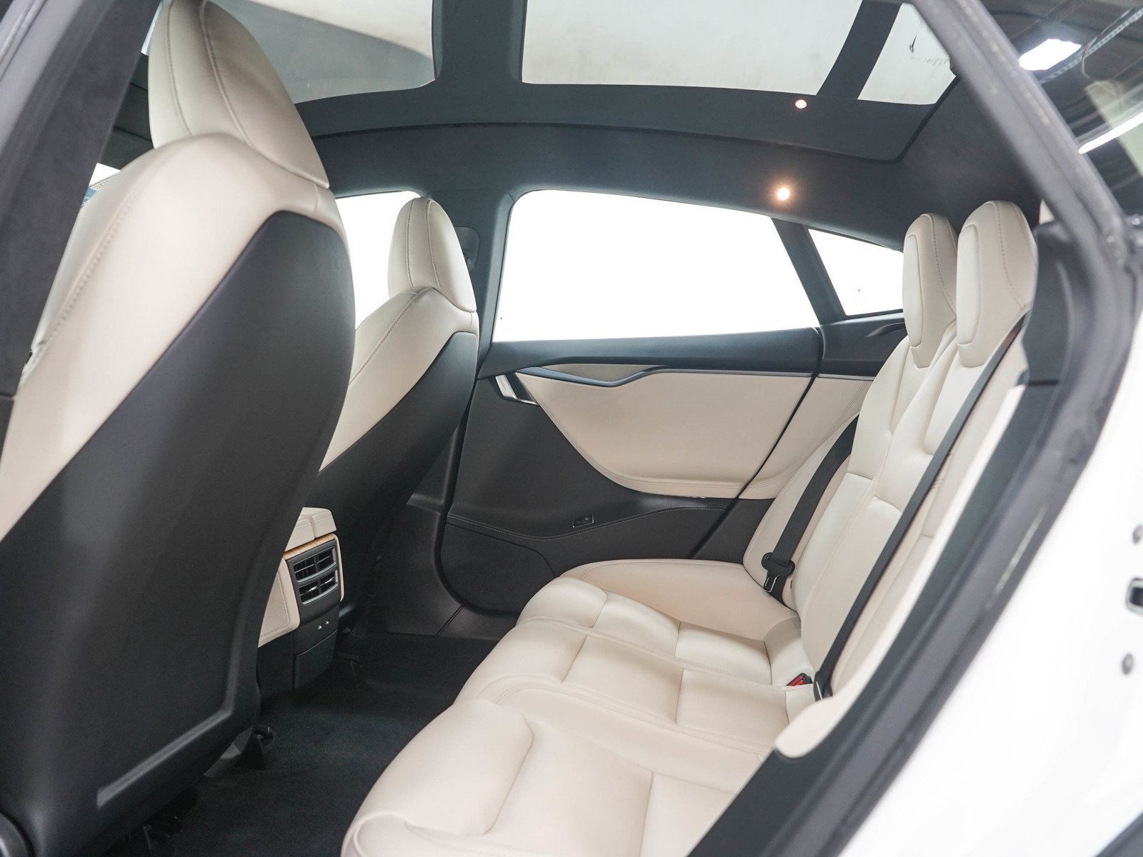 Used 2020 Tesla Model S Long Range Plus AWD/4WD image 13