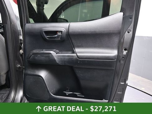 Used 2016 Toyota Tacoma TRD Sport w/ Towing Package AWD/4WD image 22