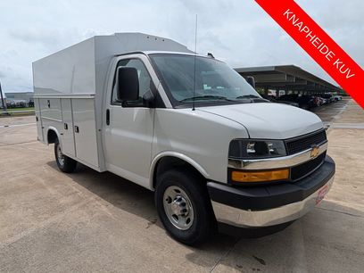 New 2025 Chevrolet Express 3500 w/ Power Convenience Package