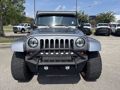Used 2013 Jeep Wrangler Unlimited Sport AWD/4WD image 2