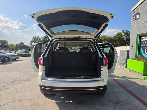 Used 2015 GMC Acadia SLT FWD image 26