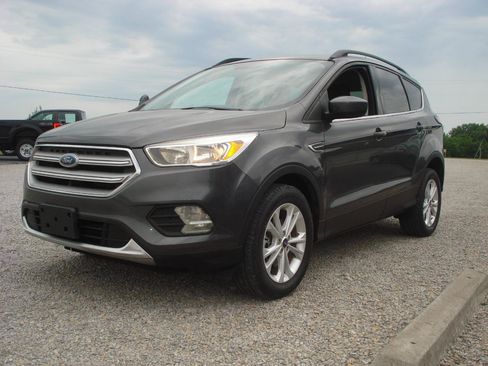 Used 2018 Ford Escape SE AWD/4WD image 4