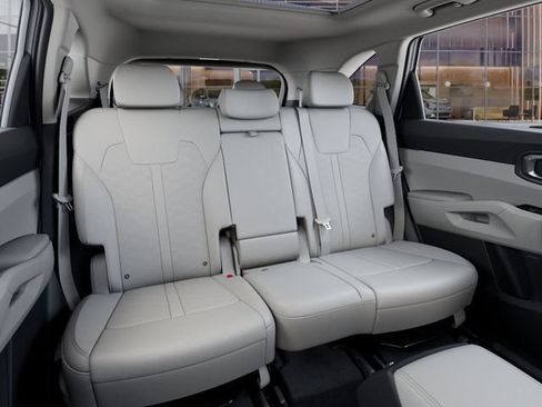 Certified 2026 Kia Sorento EX w/ EX Premium Package FWD image 16