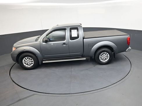 Used 2018 Nissan Frontier SV RWD image 25