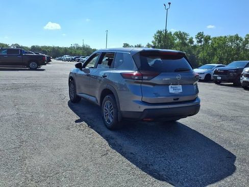 Used 2024 Nissan Rogue S AWD/4WD image 8