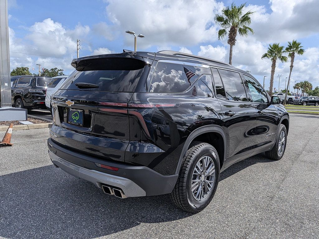 Certified 2025 Chevrolet Traverse LT AWD/4WD image 3