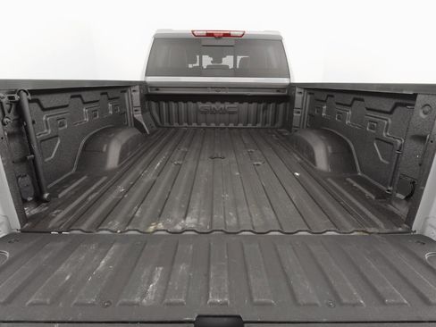 Used 2025 GMC Sierra 2500 AT4X image 36