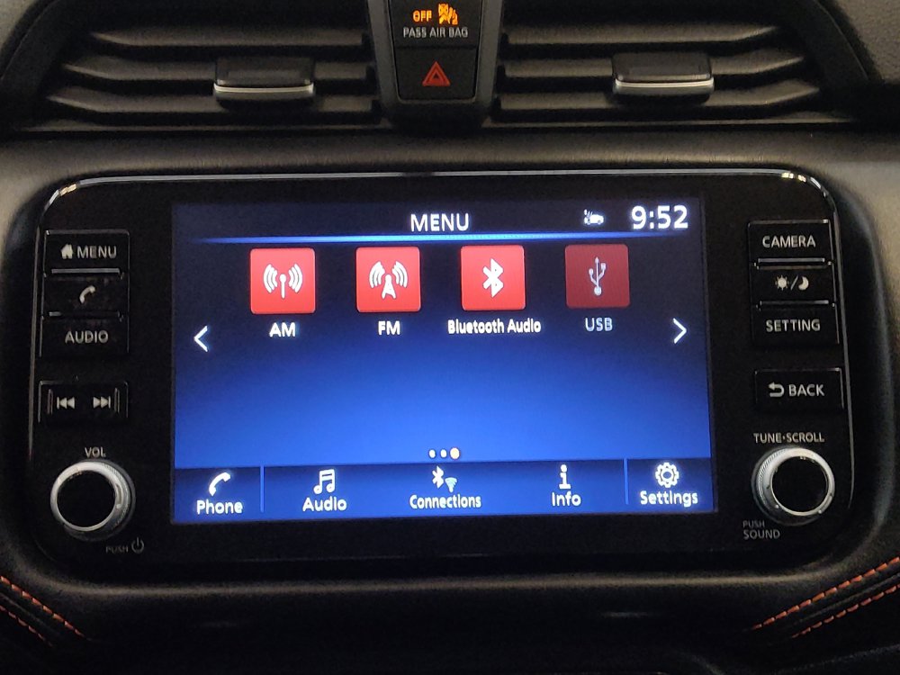 Used 2024 Nissan Versa SR FWD image 25