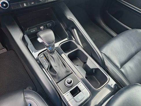 Used 2021 Kia Telluride LX image 22