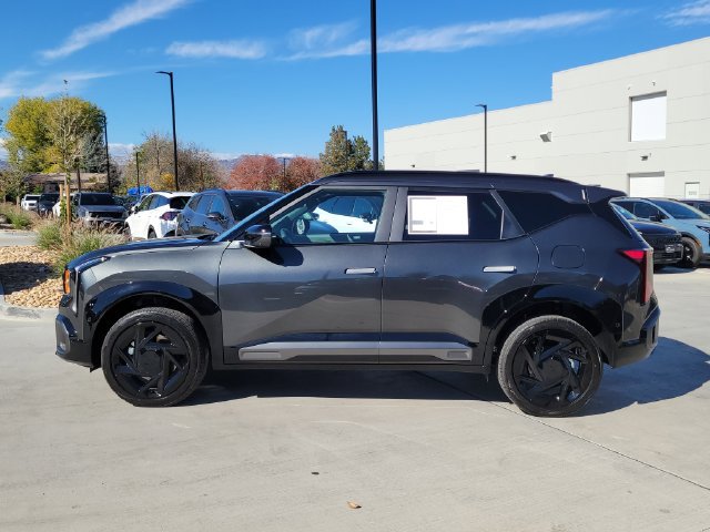 Certified 2027 Kia Seltos X-Line SX w/ X-Line SX Prestige Package AWD/4WD image 2