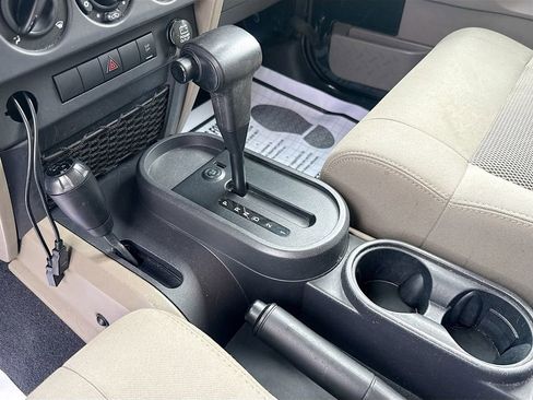 Used 2009 Jeep Wrangler Unlimited Sahara w/ Trailer Tow Group image 18