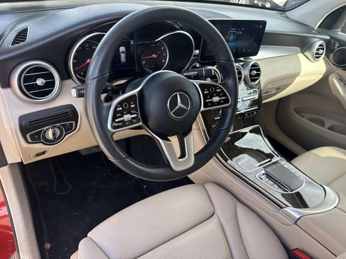 Used 2022 Mercedes-Benz GLC 300 image 17
