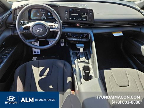 New 2025 Hyundai Elantra Sport image 18
